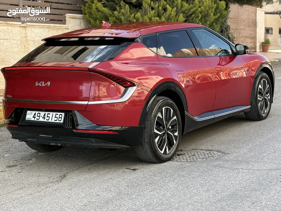 كيا EV 6 2022 فل وجمرك جديد ماشيه 30 الف بسعر مغري كاش واقساط بدفعه 3000 دينار