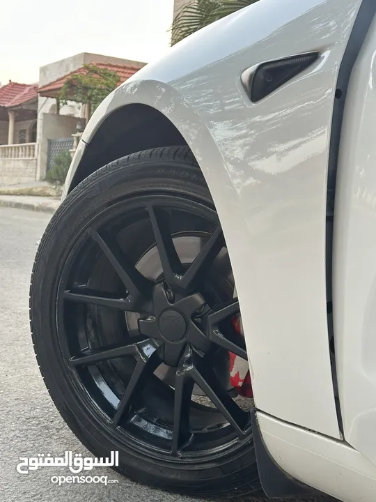 تسلا موديل 3 لون أبيض لؤلؤي 2022 Tesla model 3 . 2022