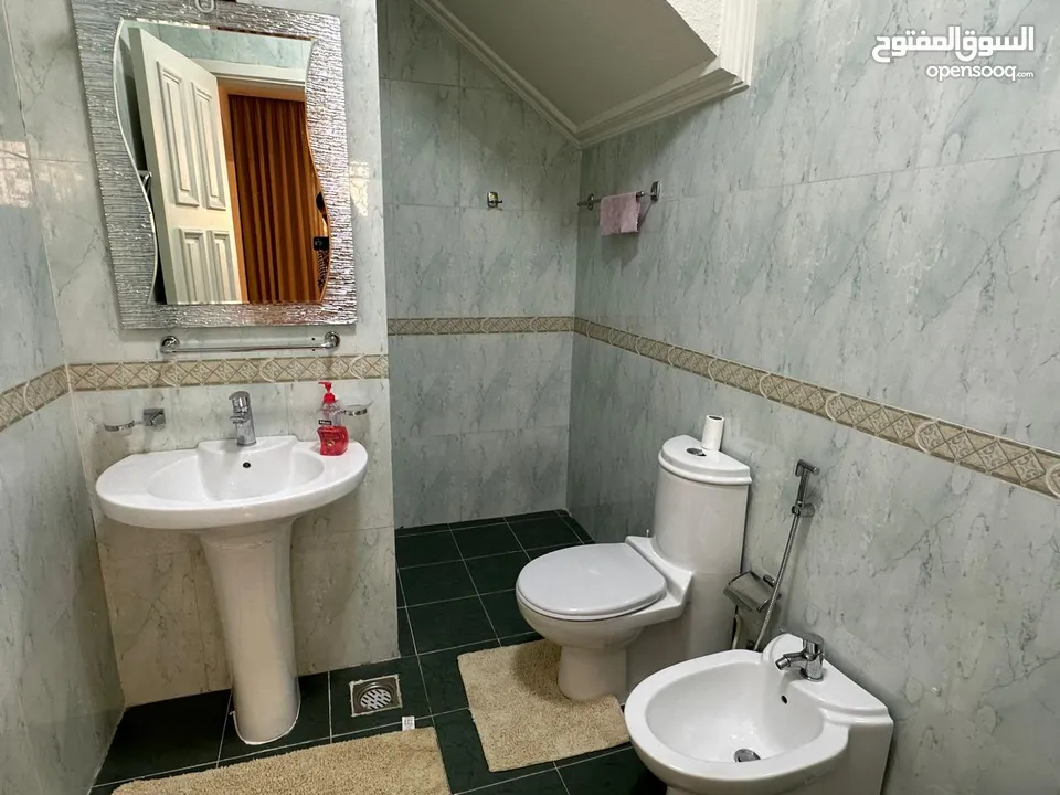 شقة ارضيه دوبلكس مفروشة للايجار في دير غبار ( Property 38582 )-174873603
