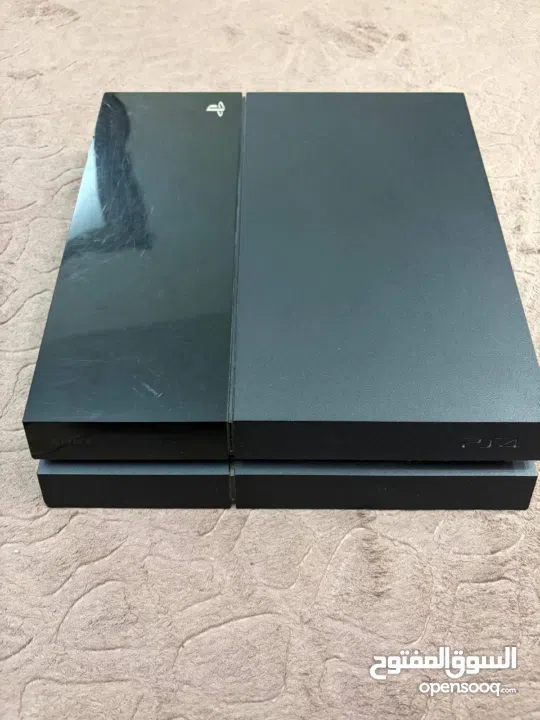 playstation 4 بلايستيشن فور مع مجموعة العاب قوية