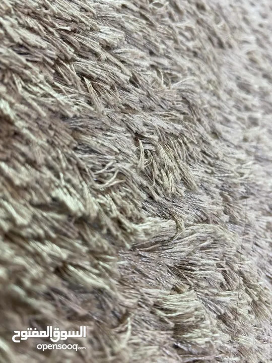 سجاد مستعمل بيج