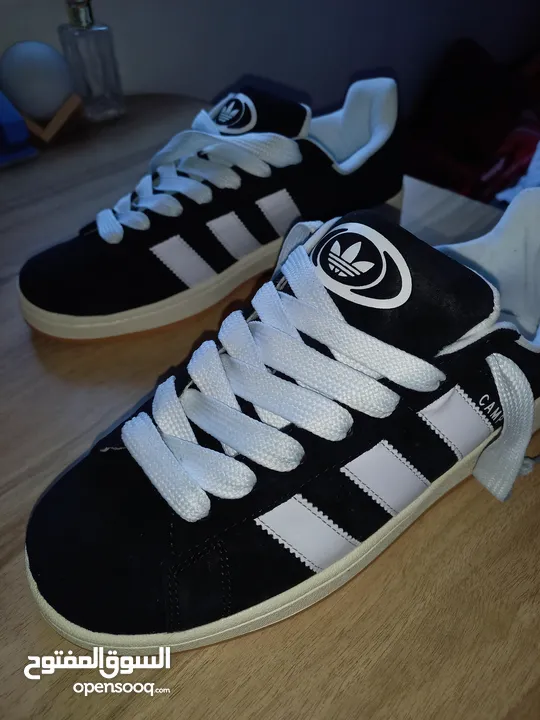 adidas campus جديد يتانمي نمرة 42 سبب  البيع كبير