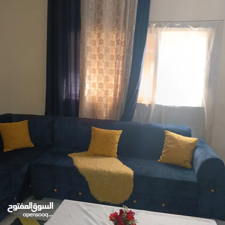 طقم كورنر مع بفه وبرادي للبيع