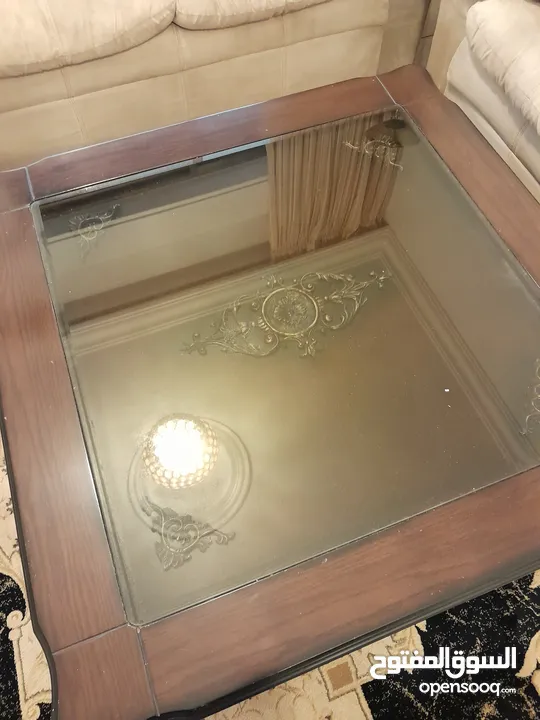 طقم طاولات وسط مستعملة استعمال نظيف