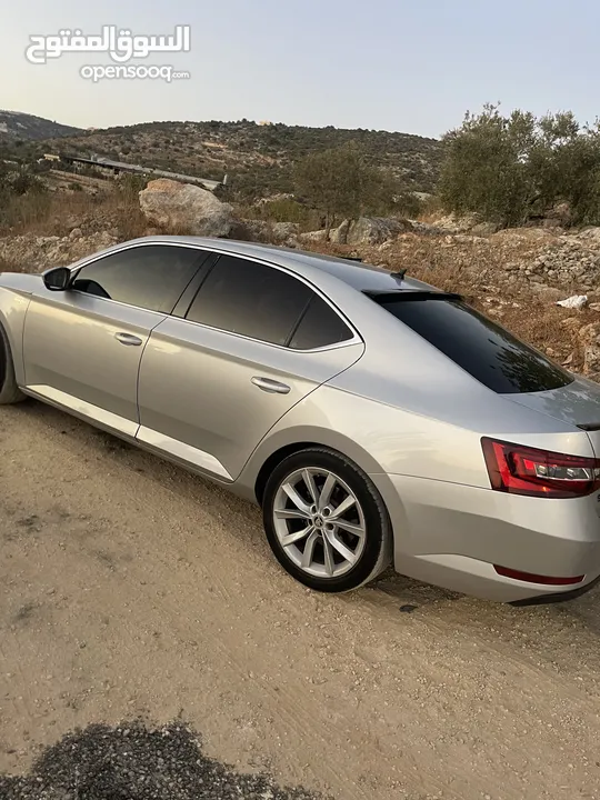 سكودا سوبير 2018 رخصة بحالة الشركة