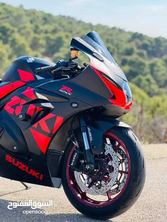 GSX,,1000,,R  بحالة الوكاله ومميزه وممشى قليل