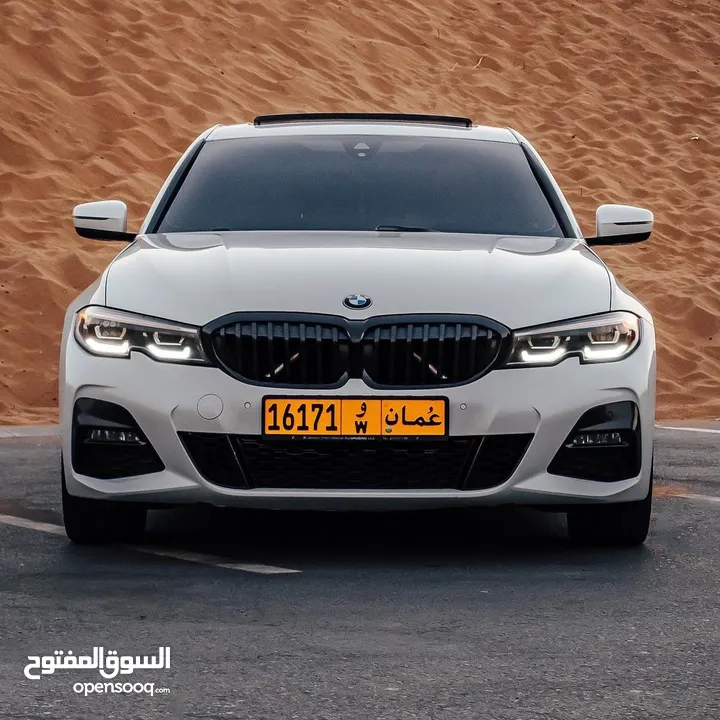 بي ام دبليو 330i