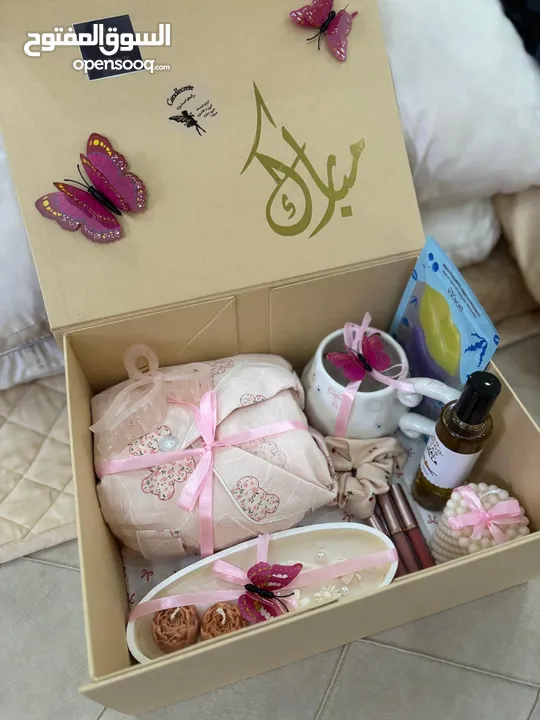 شموع معطرة وهدايا حسب الطلب
