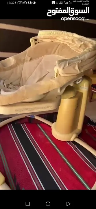 كرسي بيبي هزاز على الكهرباء