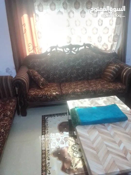 غرفه نوم وطقم كنب للبيع