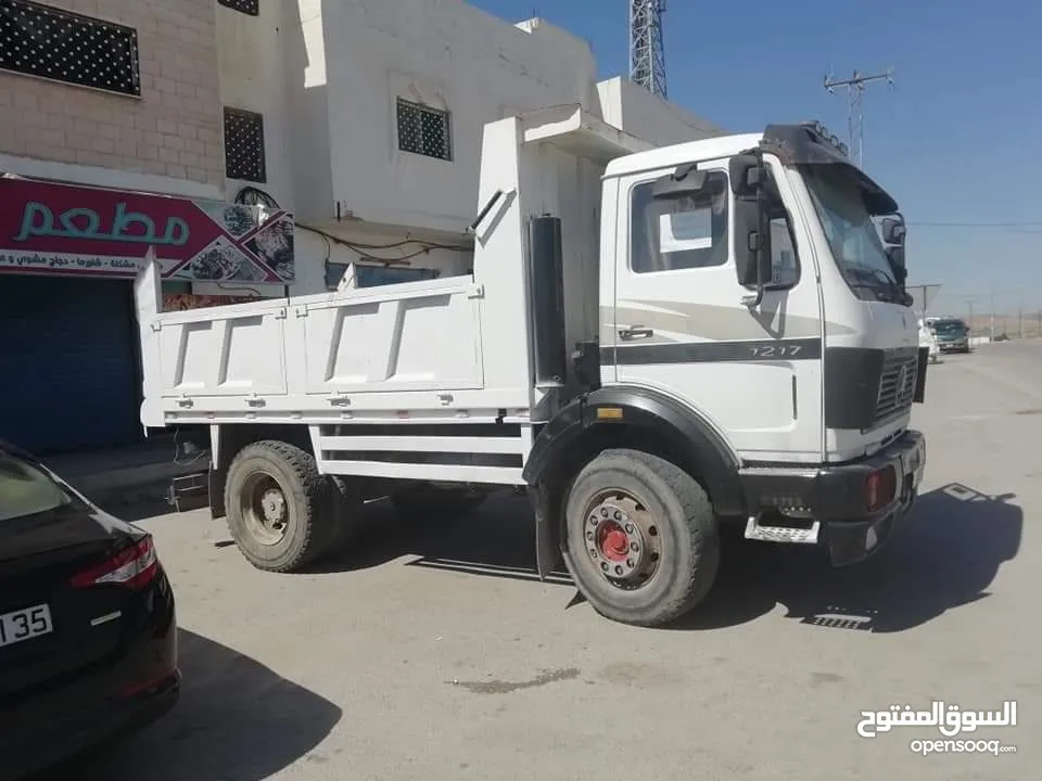 قلاب مرسيدس للبيع بسعر حرق