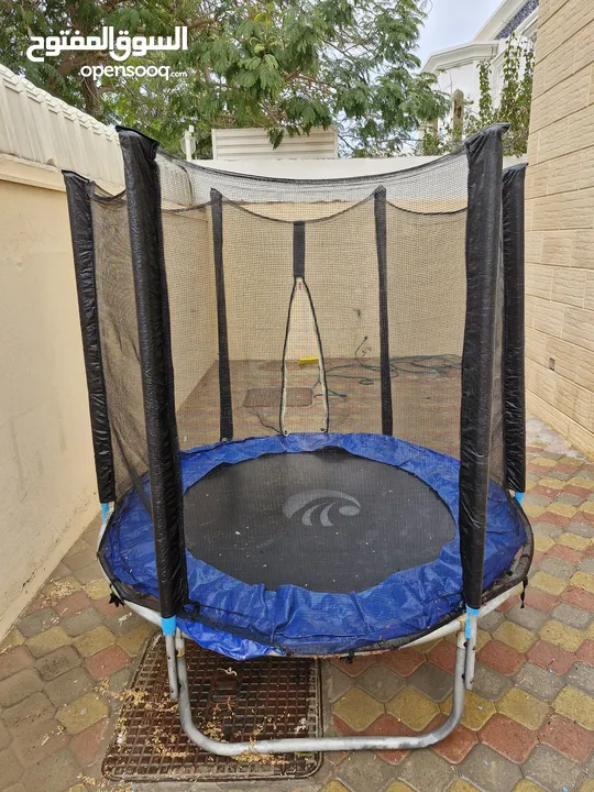 Trampoline 6Ft for sale.    للبيع  ترامبولين بحجم 6فوت