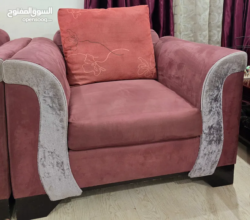 SOFA SET FROM BANTA  (ONE 3 SEATER & 2 SINGLE PIECES)