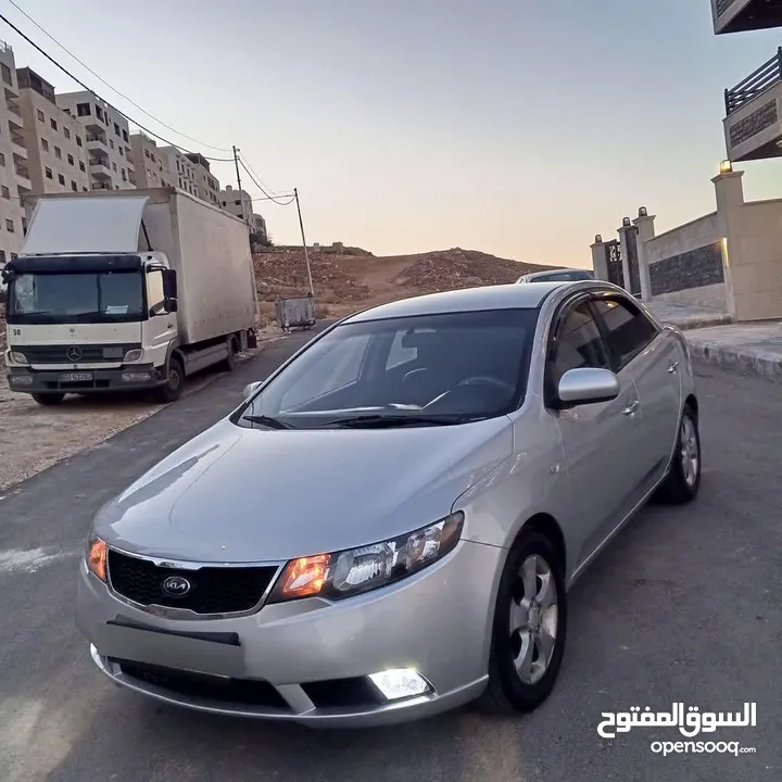 كيا فورتي 2009 للبيع