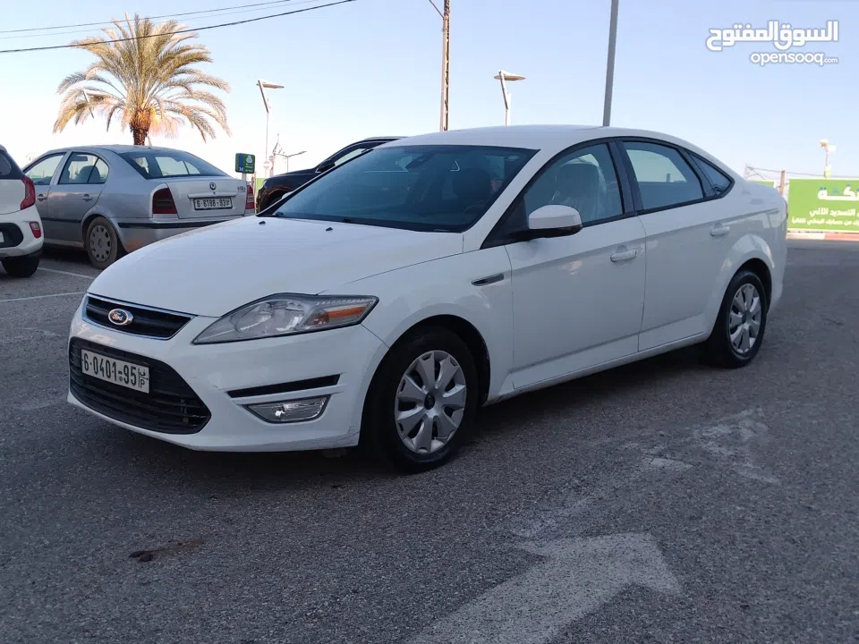 فورد مونديو اوتومات سنة 2014 لقطه