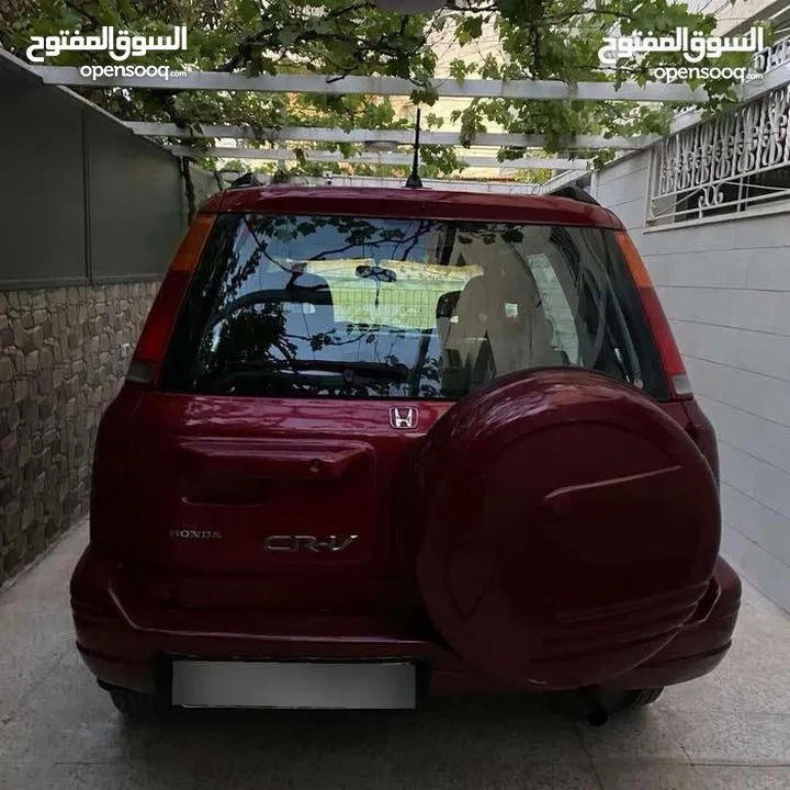 سيارة هوندا CR-V 2001