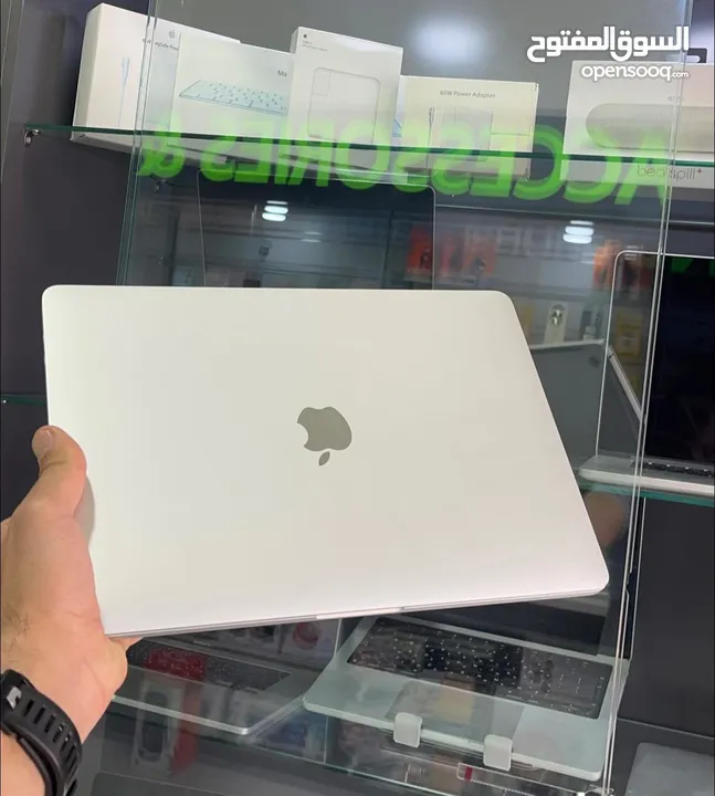 MacBook Pro 2020”13
