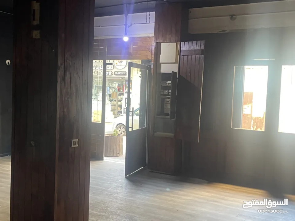 محلات للايجار مع المالك مباشرة عدد (2) في رام الله التحتا شارع الحسبة القديمة بجانب مخبز خلف، مساحة