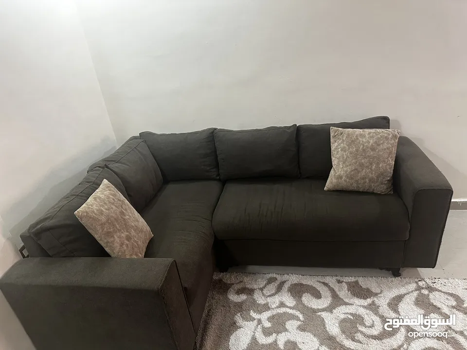 كنب مريح. 3 طبقات.