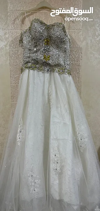 أجمل الفساتين و بدلات أعراس. و خطبة و أجمل المناسبات و بمودبلات روعة و ماركات اجنبية من لندن