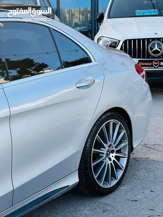 سياره مرسيدس C300