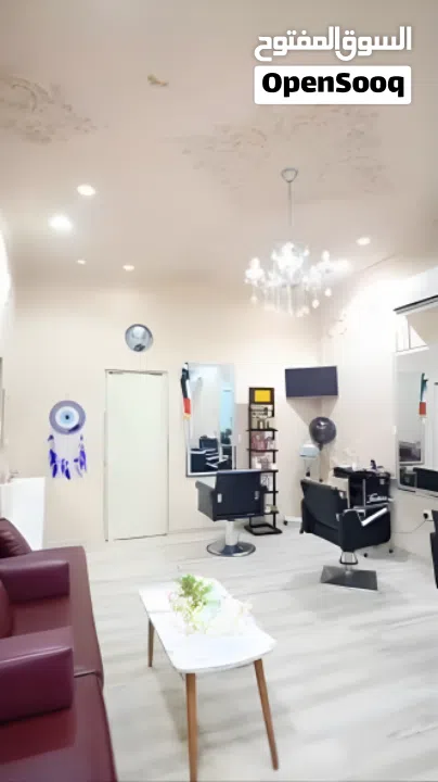 صالون تجميل نسائي فاخر بمساحة واسعة في منطقة مواطنين مجهز بجميع الادوات و المعدات في الجرف عجمان