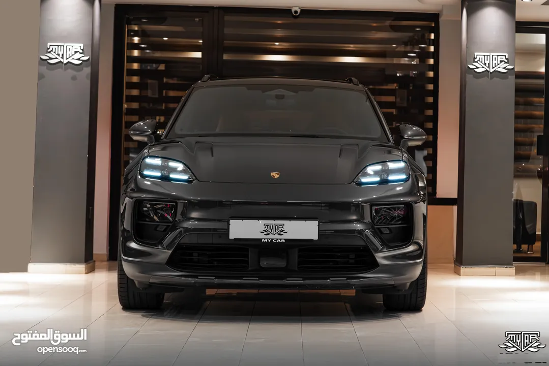 2025 Porsche Macan 4 Electric