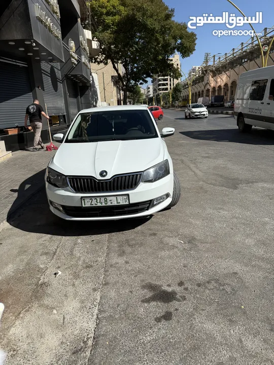 Byسكودا فابيا