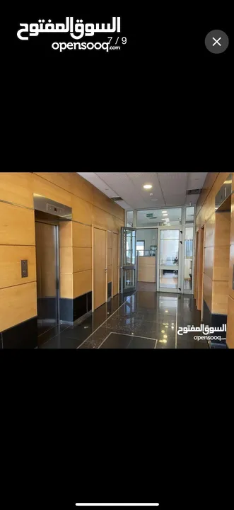 مكاتب للإيجار في مبنى تجاري فاخر يقع في قلب الشميساني، أحد أبرز الأحياء التجارية في عمّان