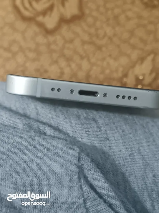 Iphone 12miniحاله ممتازه. ( مع باور بانك مغناطيسي واير بوت و3 كفرات للهاتف)