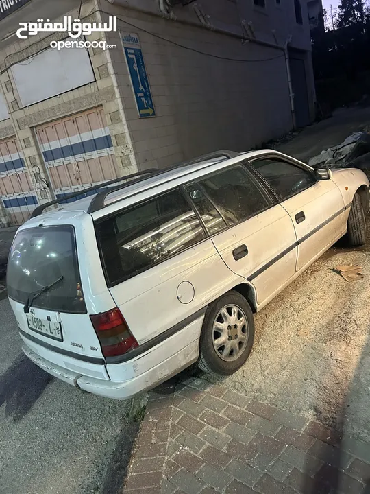اوبل استرا