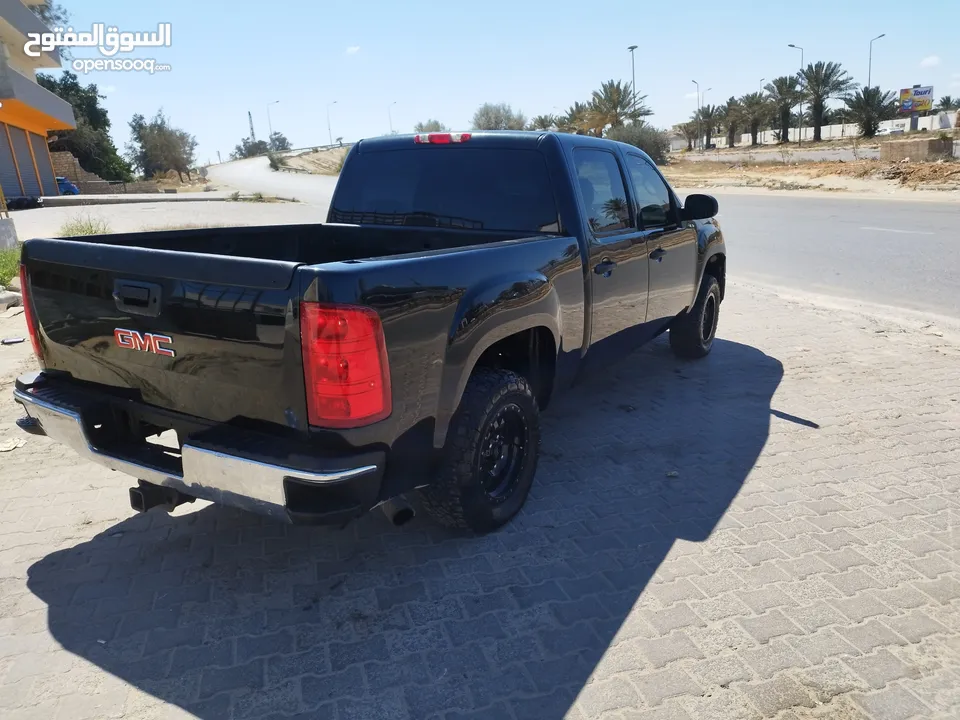 GMC SIERRA دفع رباعي