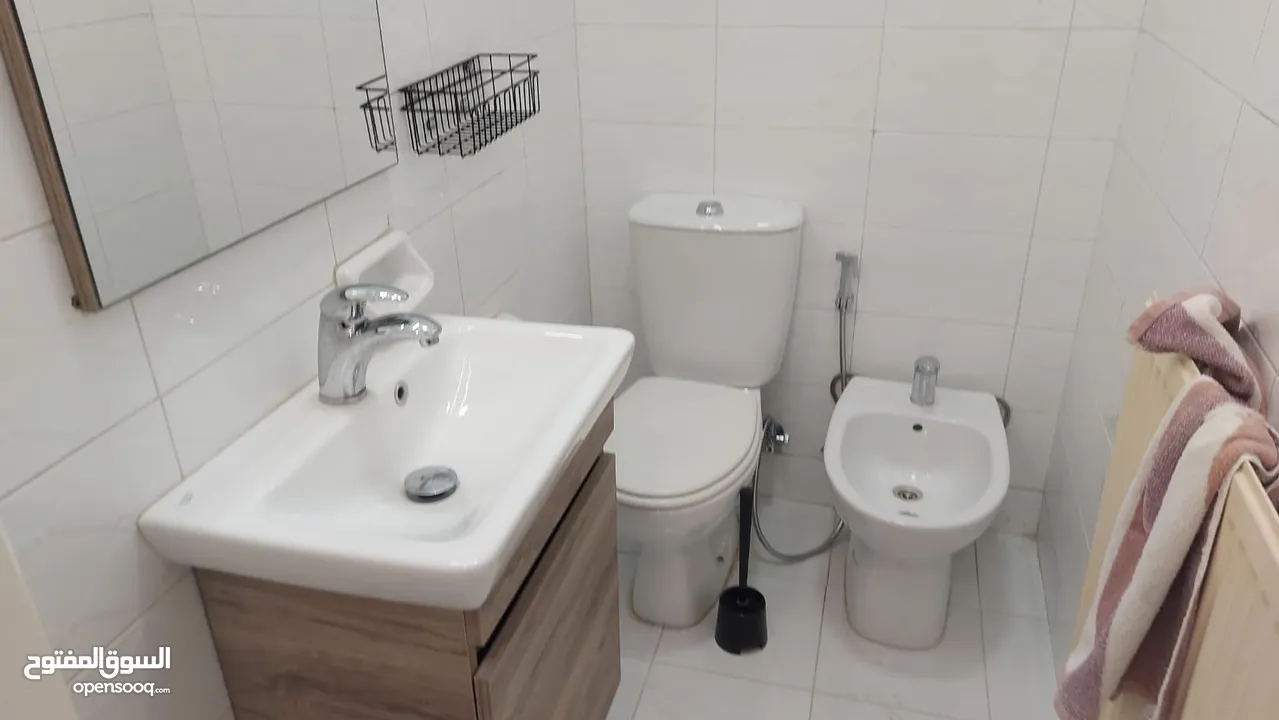 شقة نصف مفروشة للايجار في دير غبار ref : 14239