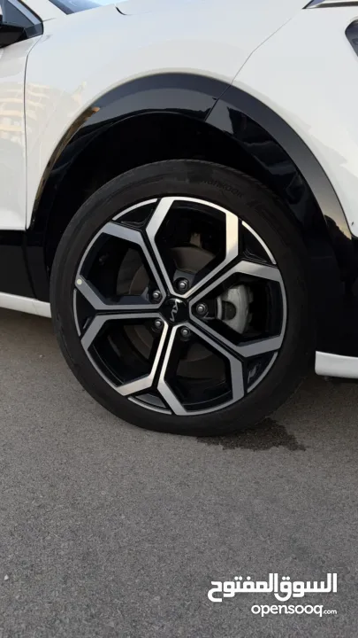 كيا نيرو ترخيص 2023 محرك 1600 هايبرد جير أوتوماتيك 141 حصان