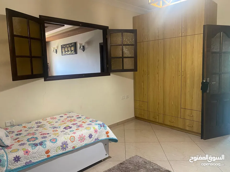 شقة مميزة سوبر ديلوكس طابو 162متر مربع في موقع حيوي على الشارع الرئيسي مع اطلالة رائعة على ثلاث جهات