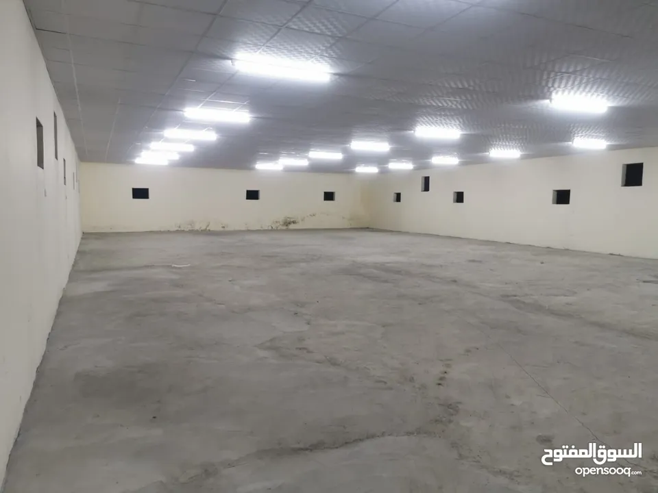 مخزن للإيجار 400 متر صحار/ الوقيبة بالقرب من بازار مول  Store for rent Sohar 400 m Near lulu