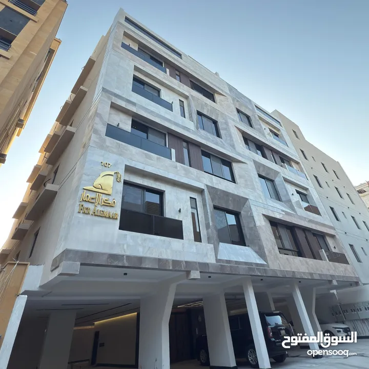 ملحق روف للتمليك في جدة حي الروضة افراغ فوري بسطح خاص من المالك مباشرة