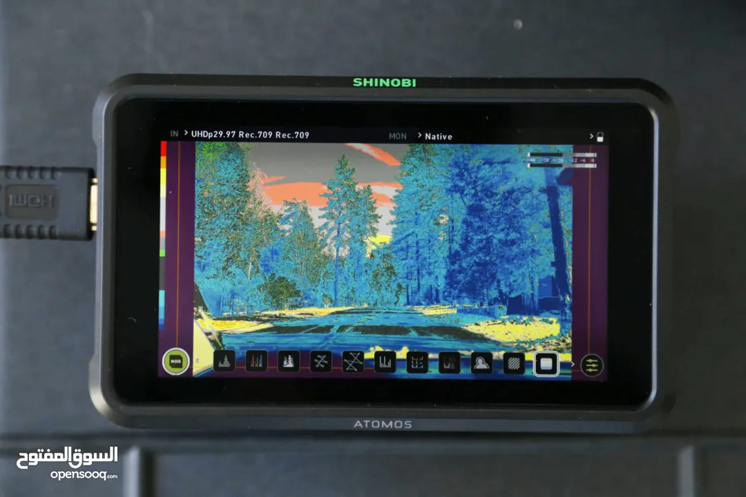 شاشة لكاميرا التصوير الاحترافيه شركة Atomos
