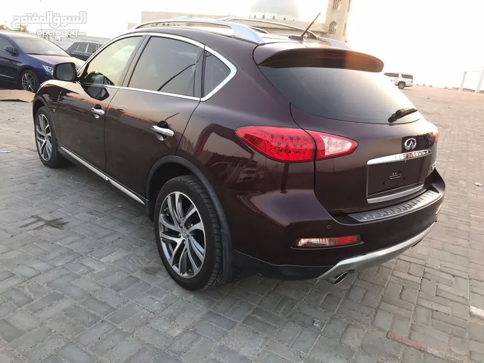 انفنتي QX50 2017