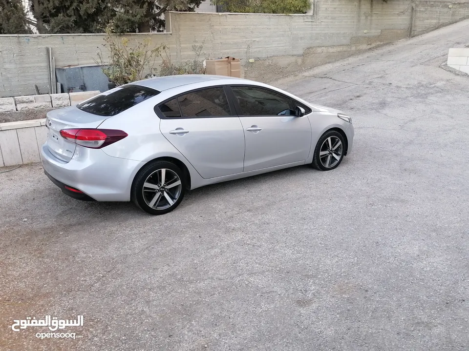 كيا K3 /ماتور 1600 / فحص نخب /اتوماتيك / سولار / اقتصاديه جدا غنيه عن التعريف