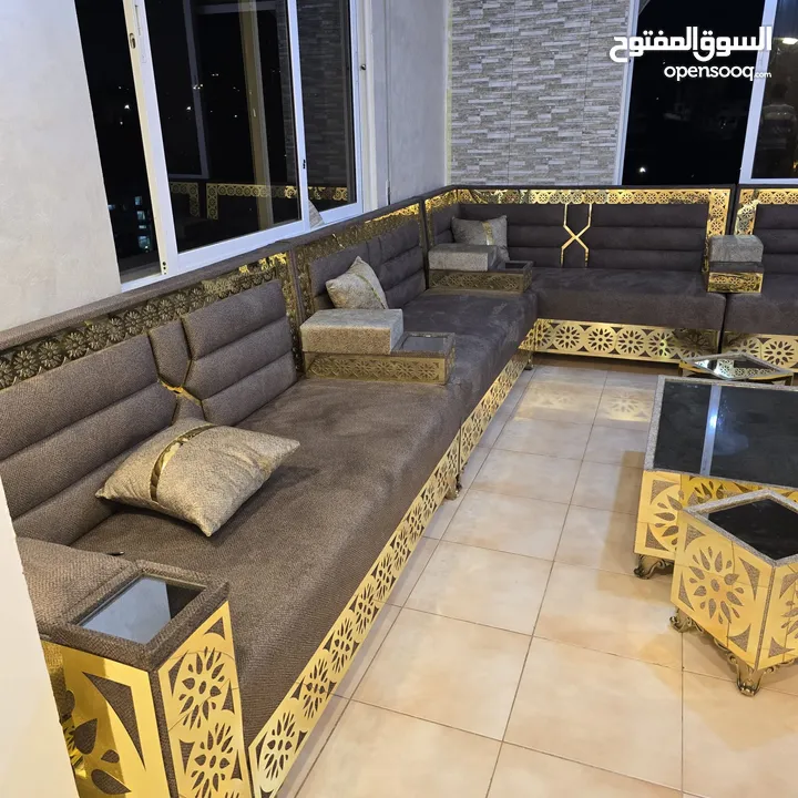 مفروشات تفصيل جميع الموديلات خزائن حائط وغرف نوم وغ ف قعده واطقم كنب