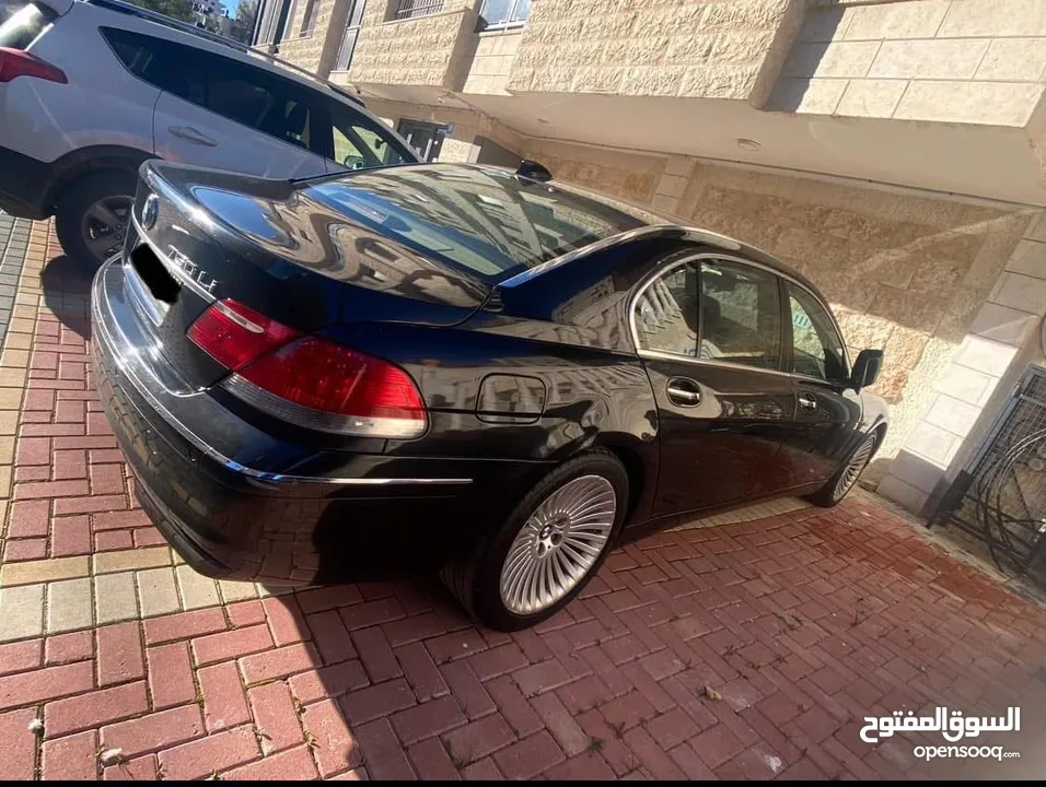 * BMW 730LI موديل 2008 لون اسود ، فرش لون بيج ، فل اضافات ، فتحة سقف، جنوط مغانيسيوم ، بلوتوث،