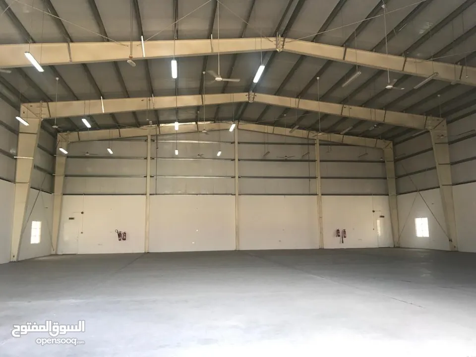 750 SQM Warehouse with 2 Rooms & 2 Bathrooms for Rent in Misfah REF:1042AR