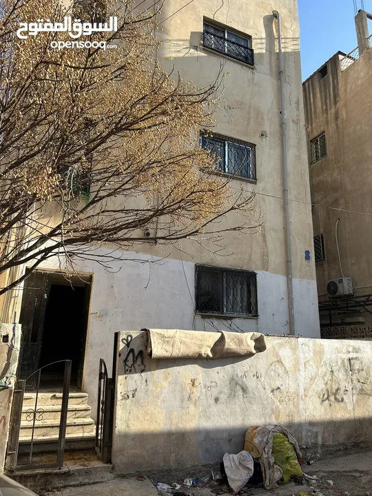 عمارة ( فرصة استثمار مناسبة) بسعر مغري مقابل جامعة البلقاء التطبيقية / خلف شركة البيبسي - كازية طيبة