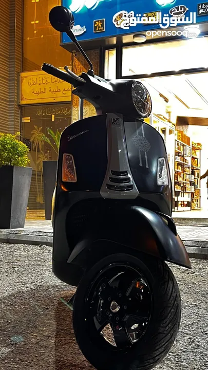 Vespa gets sport 300