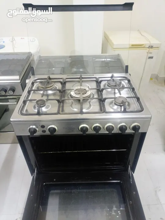 Ovens is very good condition and good working