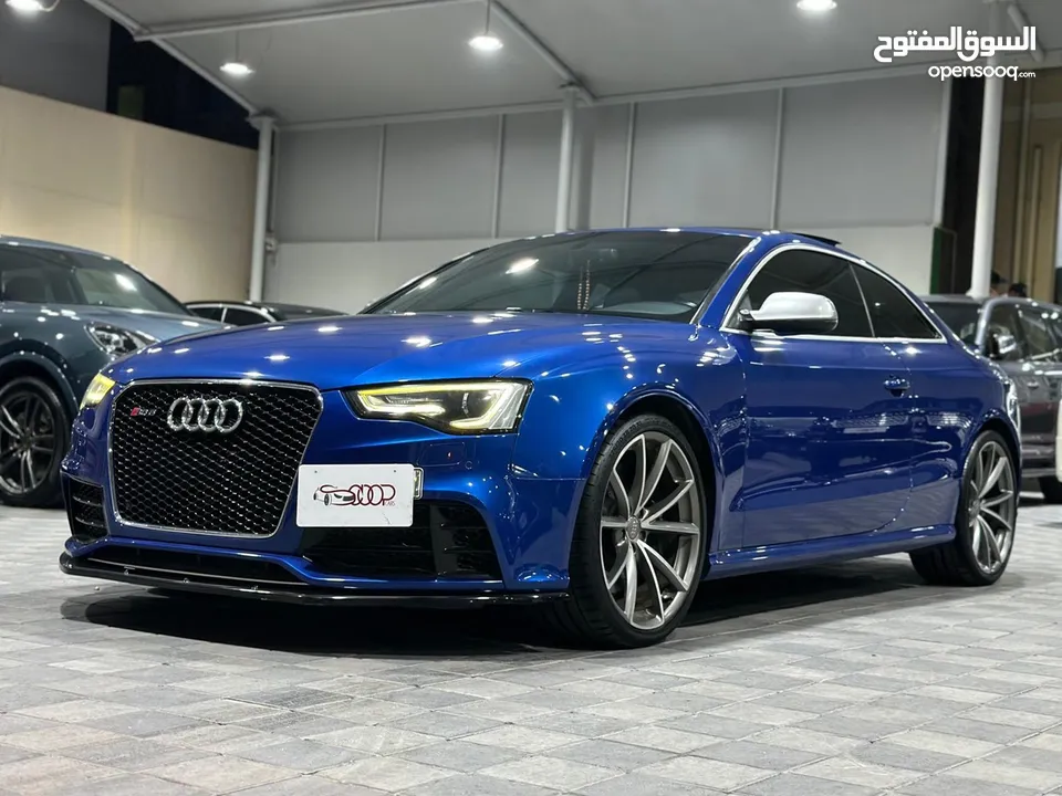 AUDI RS5 V8