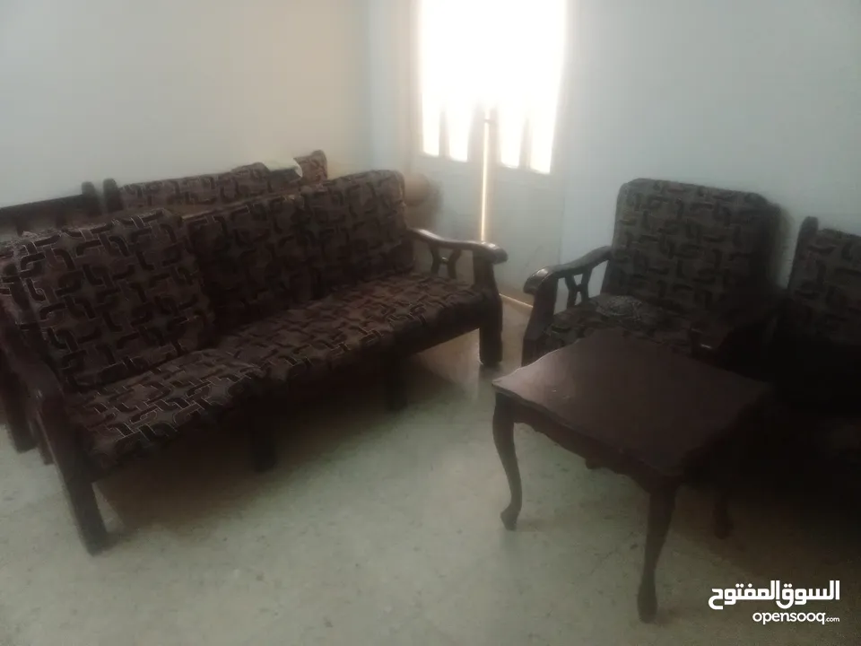 اثاث مستعمل