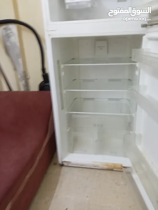 ثلاجه للبيع مستعمل نظيف استعمال منزل