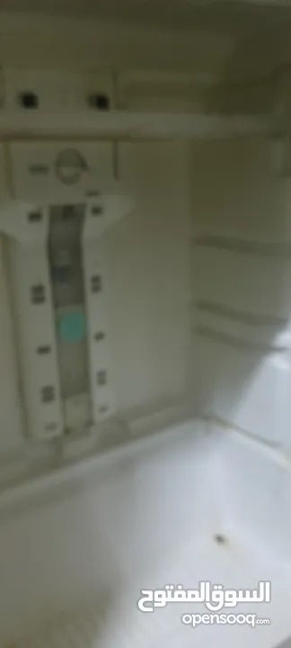 ثلاجة بحاله جيده شغاله 100٪